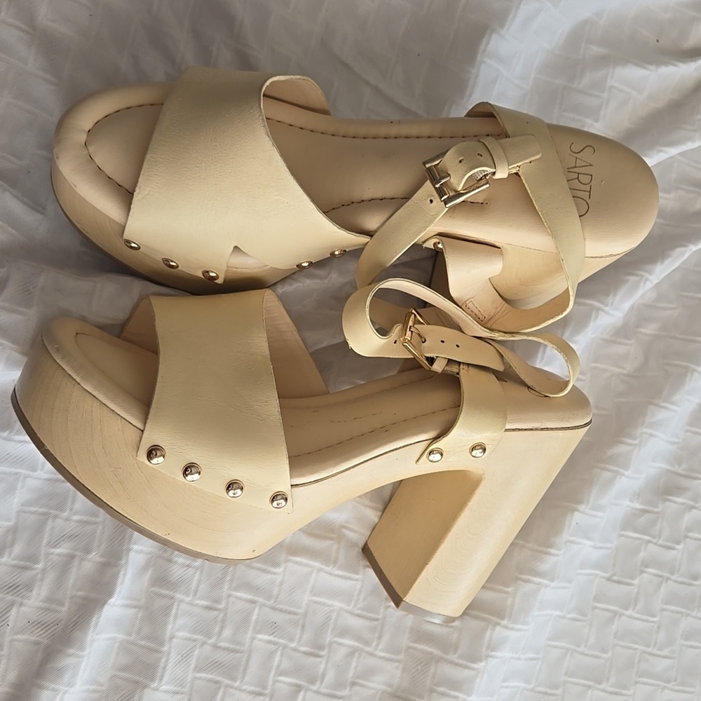 Anthropology SARTO WALLY Butter Yellow Stylish Platform Sandals Summer Shoes